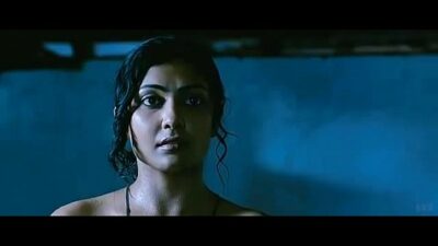 Actress Kamalinee Mukherjee Hot Nude Scene