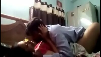 Beautiful Indian girl sexx with boyfriend at home