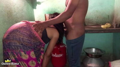 Fucking My Young Desi Maid In Kitchen When She Cooking Food